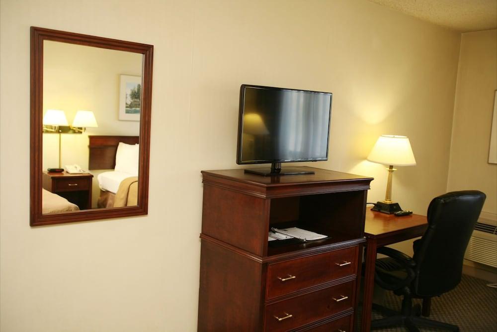Quality Inn & Suites Everett Exteriör bild
