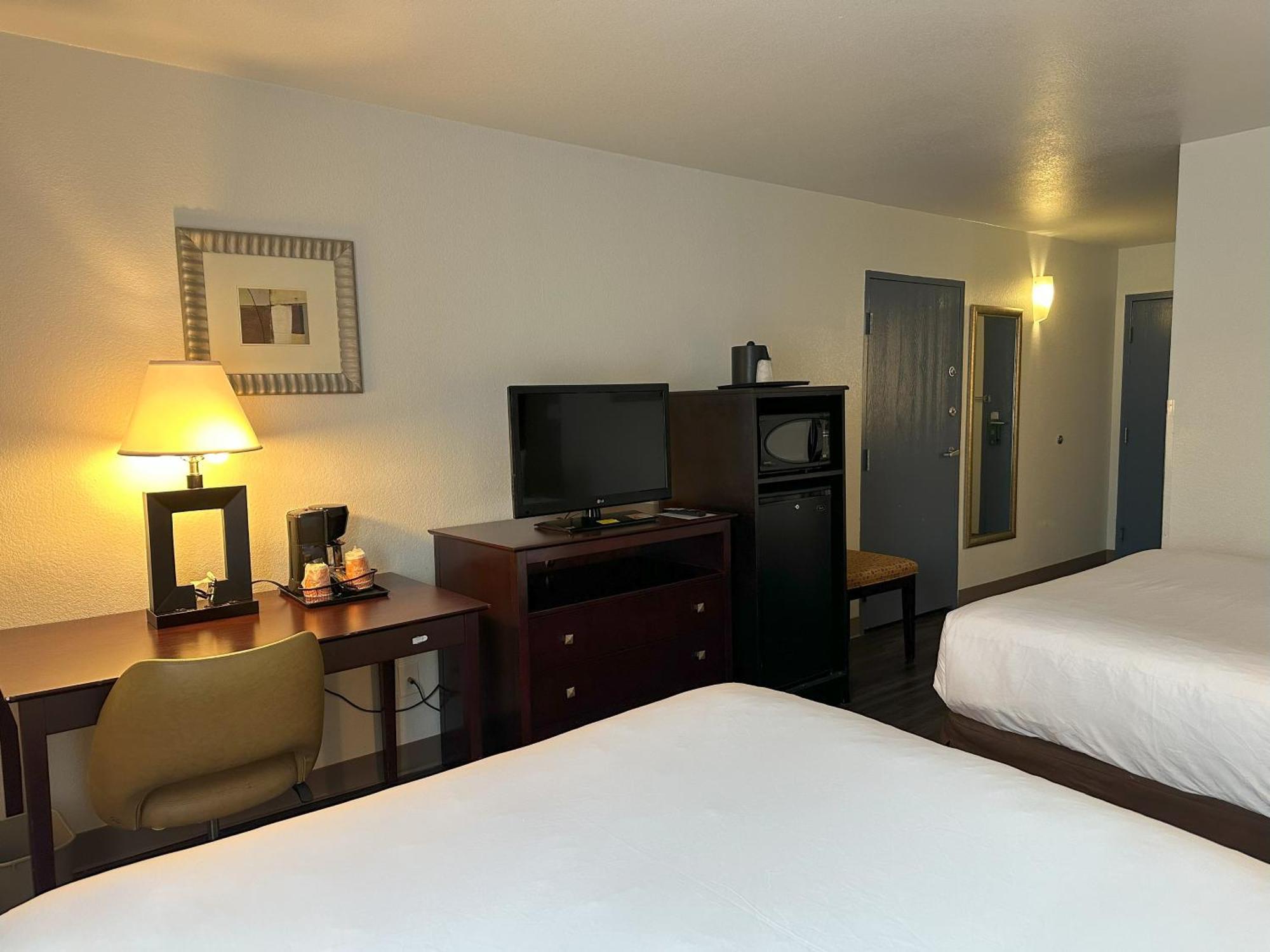 Quality Inn & Suites Everett Exteriör bild
