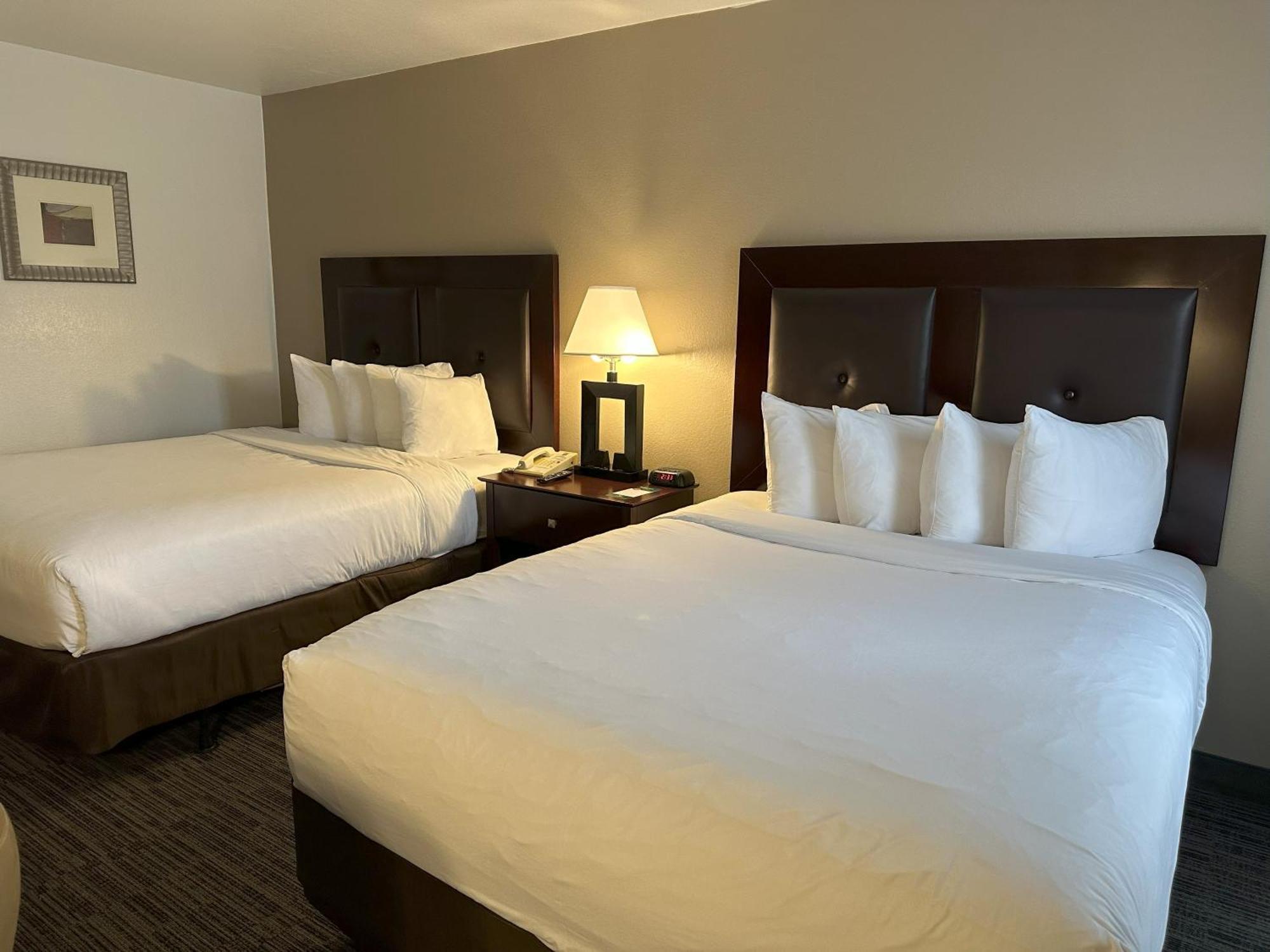 Quality Inn & Suites Everett Exteriör bild