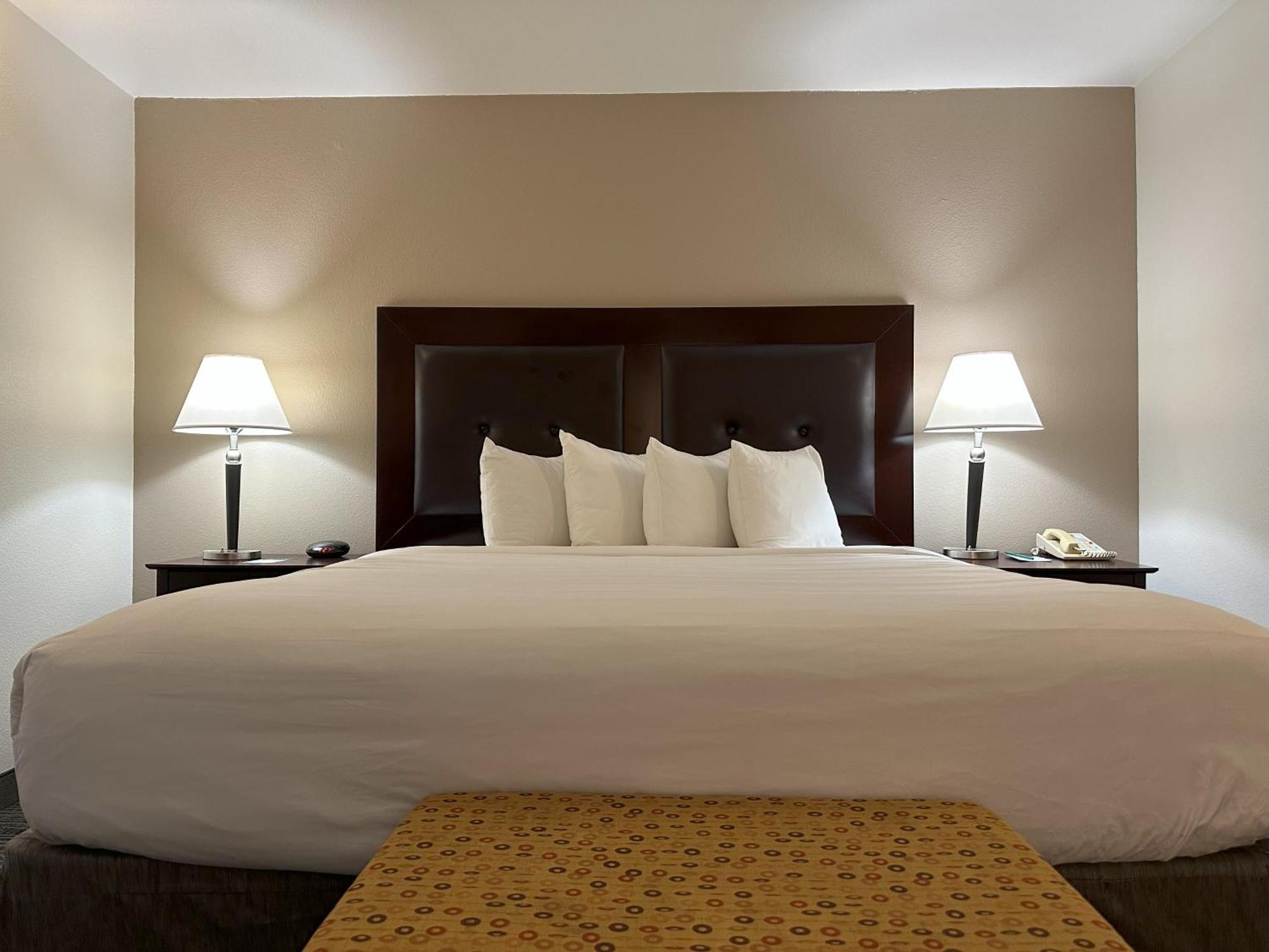 Quality Inn & Suites Everett Exteriör bild