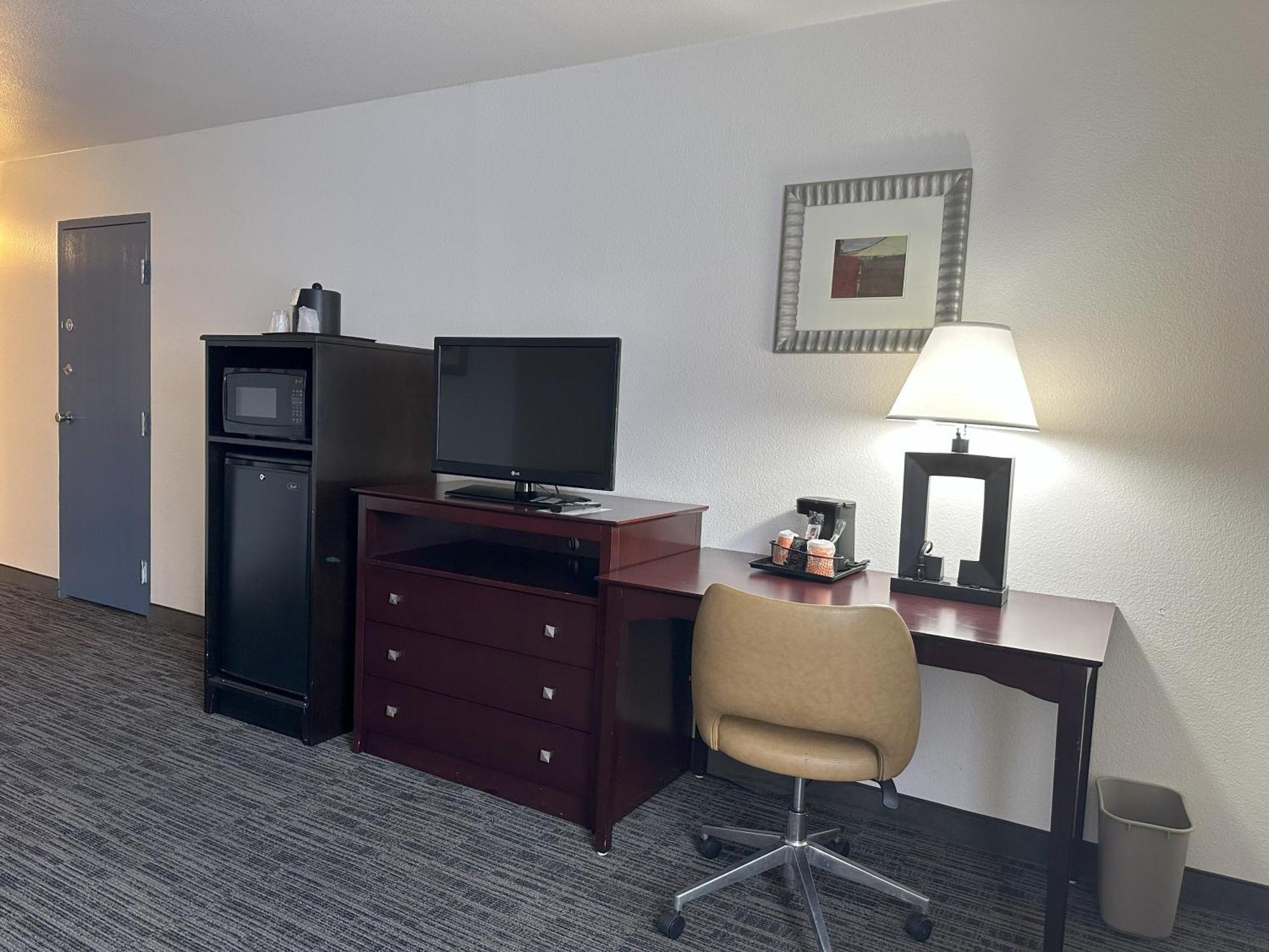 Quality Inn & Suites Everett Exteriör bild