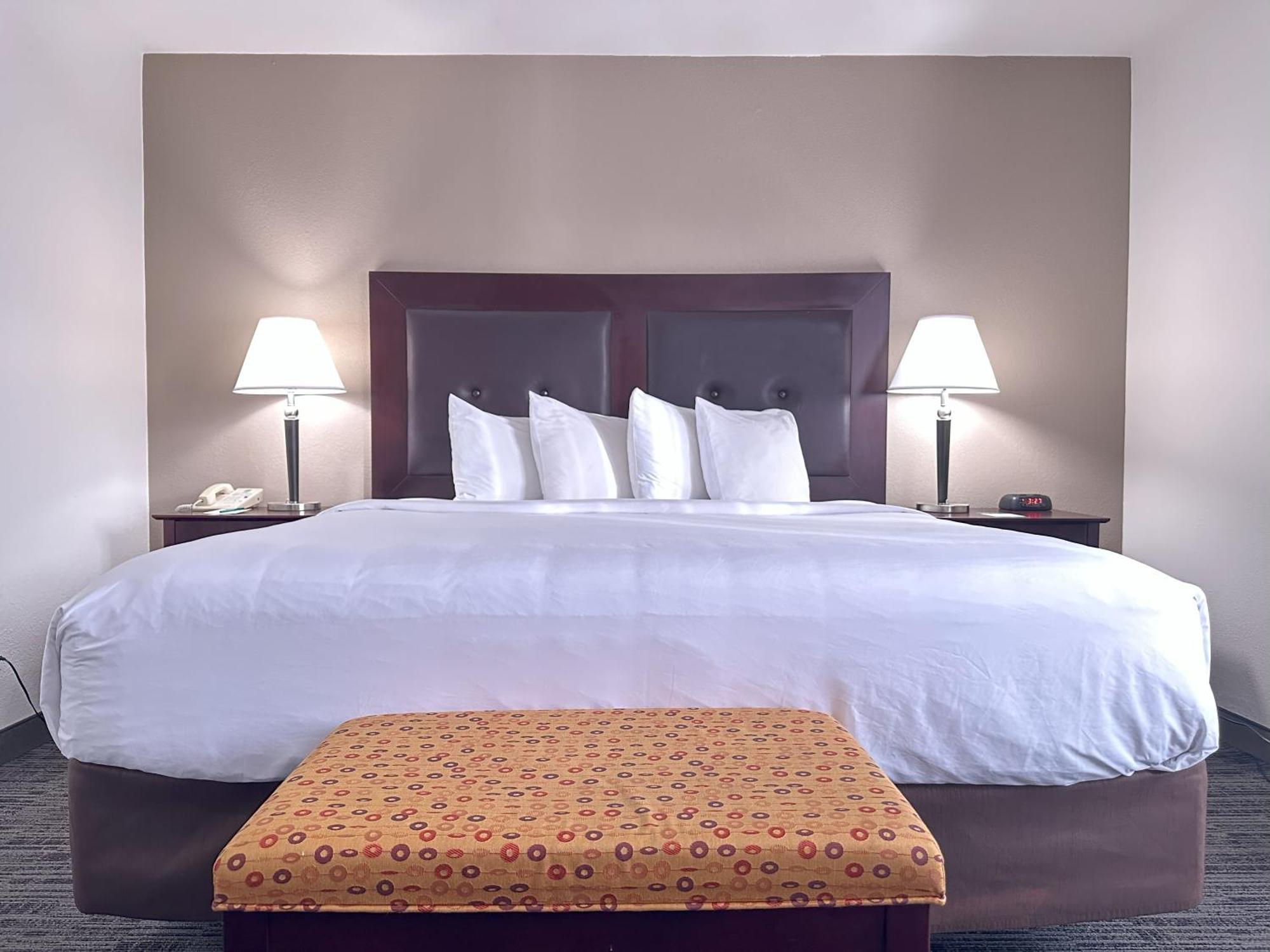 Quality Inn & Suites Everett Exteriör bild