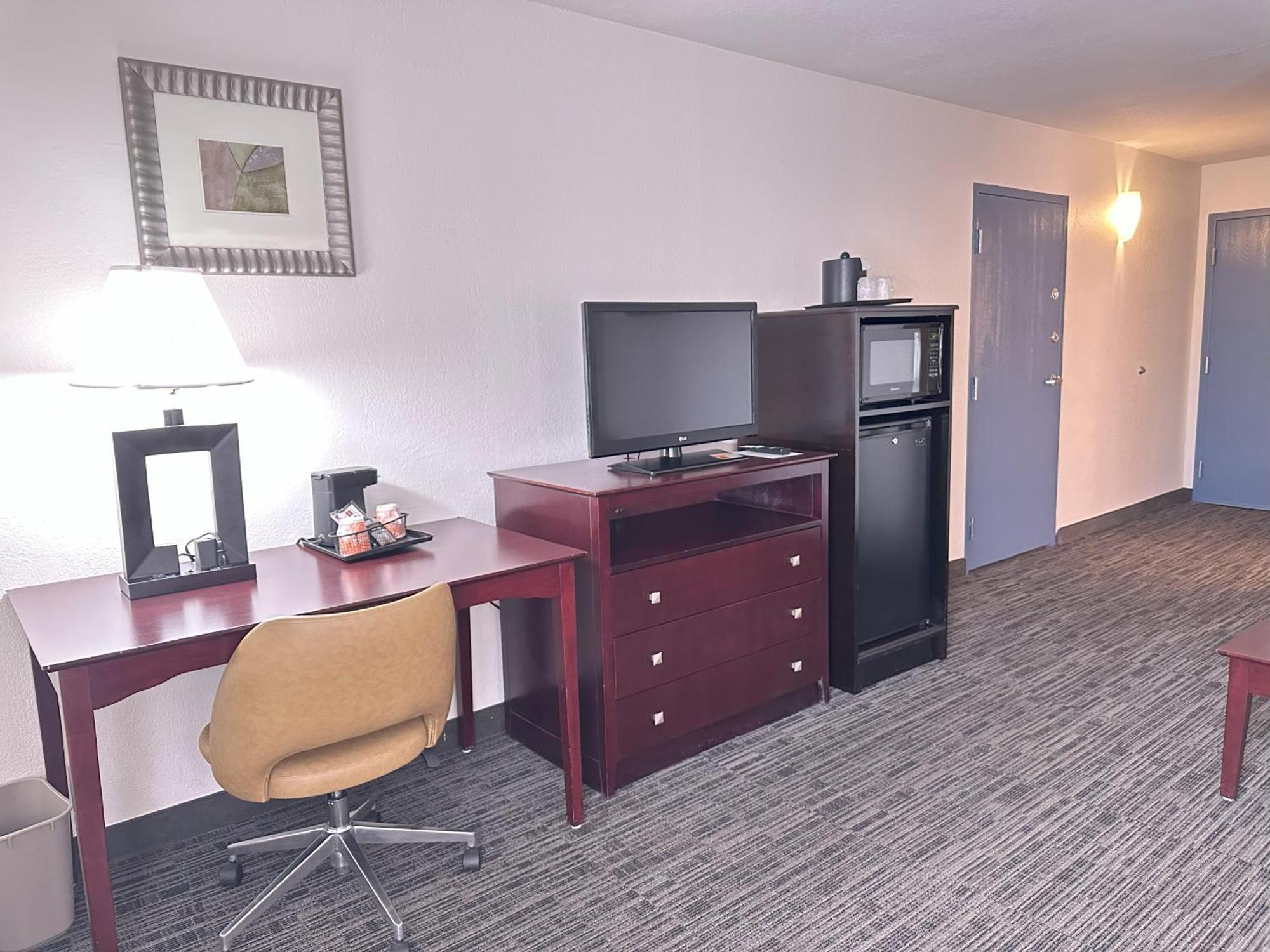 Quality Inn & Suites Everett Exteriör bild